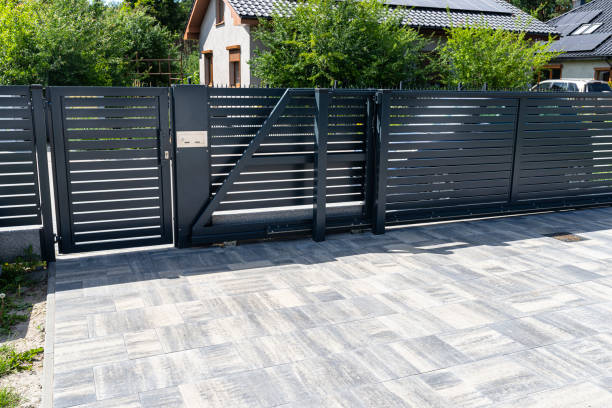 Best Local Driveway Pavers  in Strawberry Point, IA