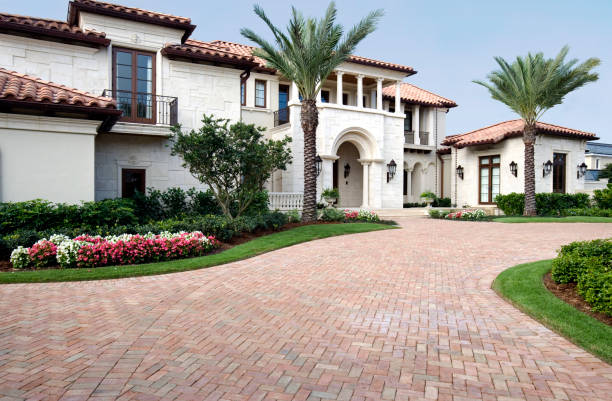  Strawberry Point, IA Driveway Pavers Pros